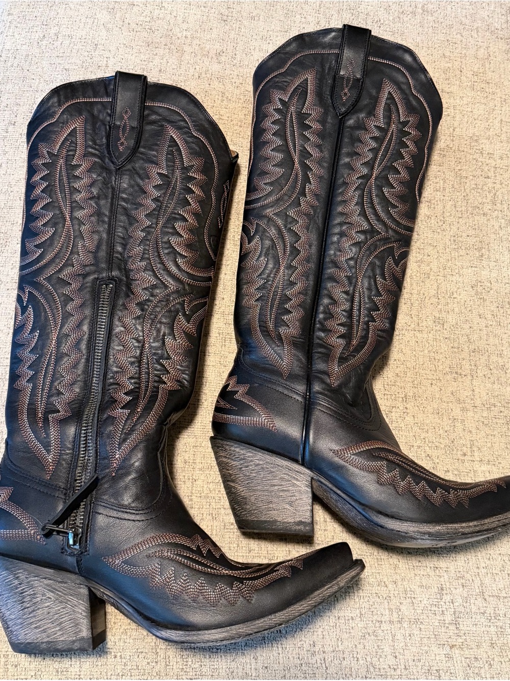 Ariat Casanova 10042447 women’s boots. Brooklyn black.